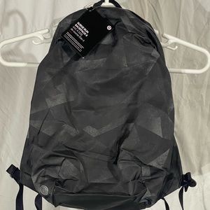 Lululemon Athletica Surge Run Backpack NWT
